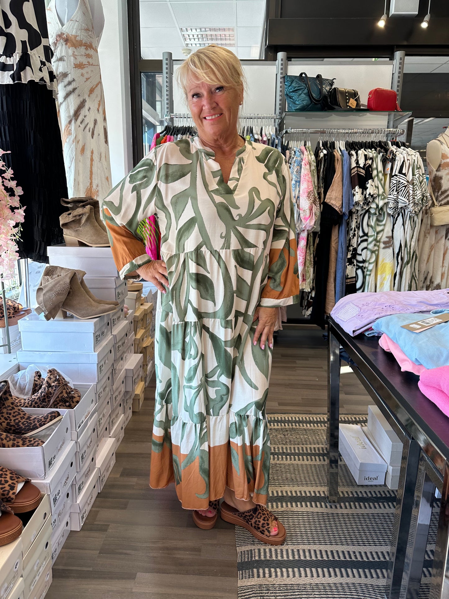 Kuviollinen viskoosimekko vihreä