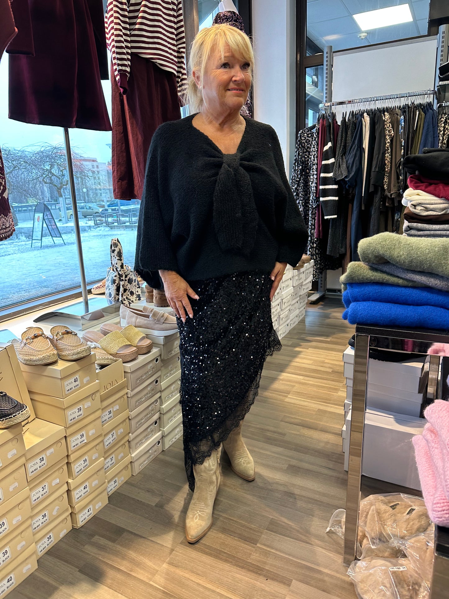 Plussize paljettihame