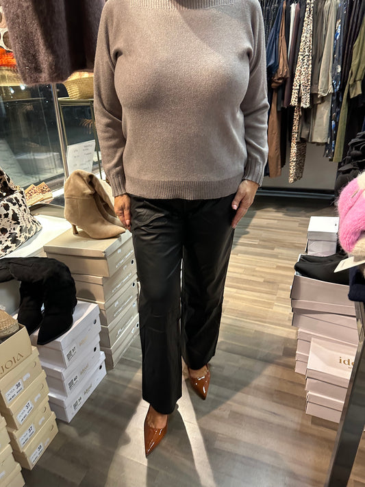 Neulepusero venepääntiellä fango