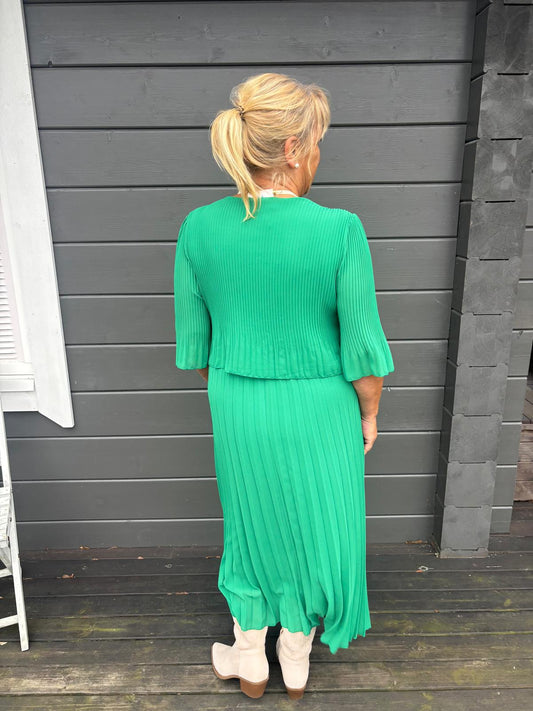 Midimittainen pliseemekko (6 väriä)