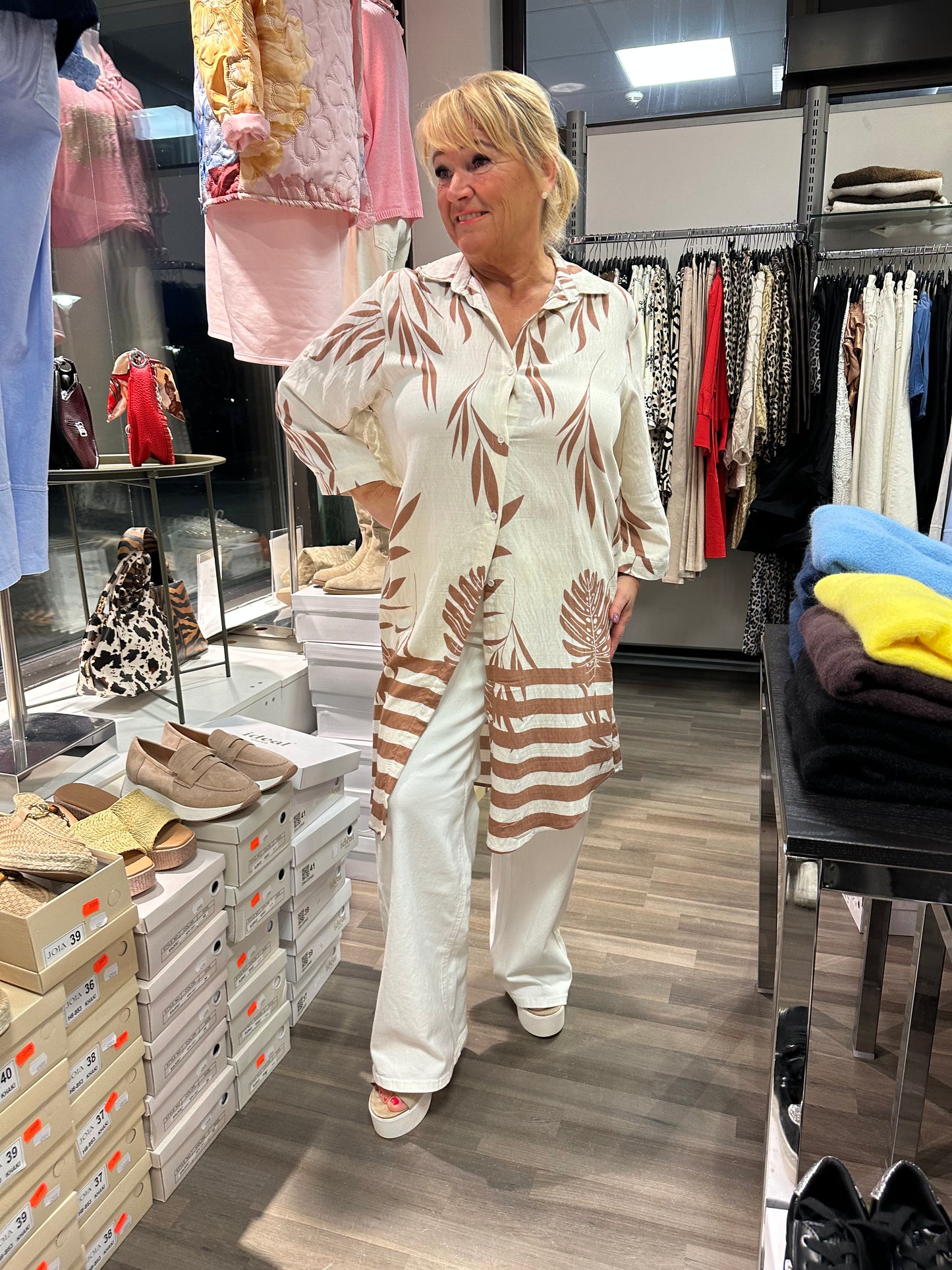 Lehtikuosi paitistunika