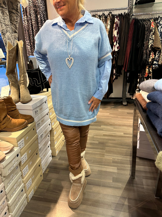 Plussize neuleliivi sininen