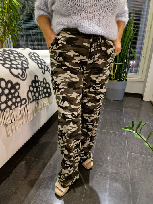 Camo housut