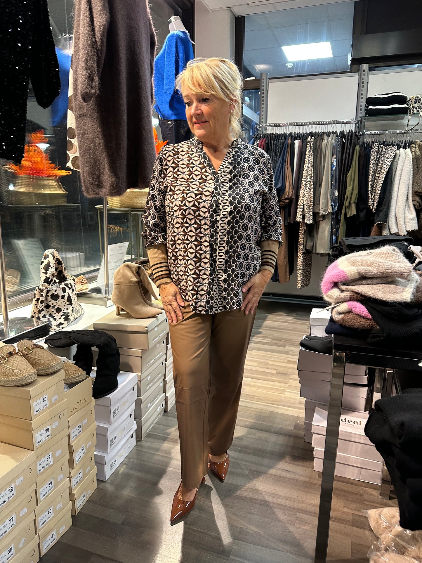 Viskoosipusero resorihihoilla