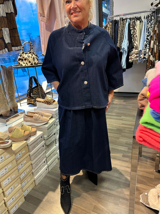 A-linjainen farkkujakku