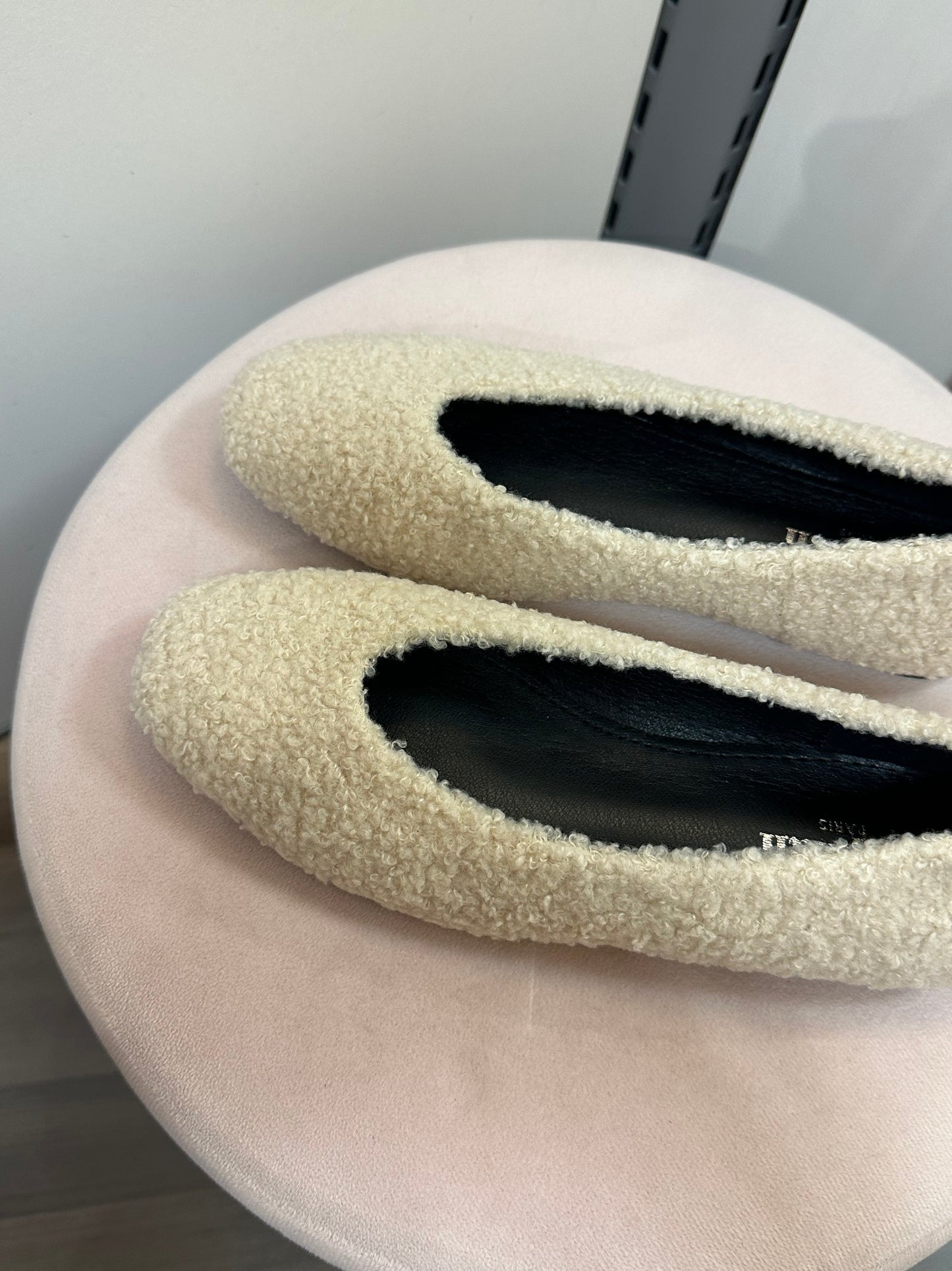 Teddy balleriinat vaalea