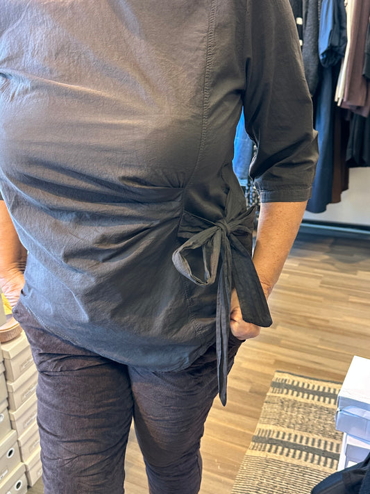 Puuvillapusero solmulla ruskea