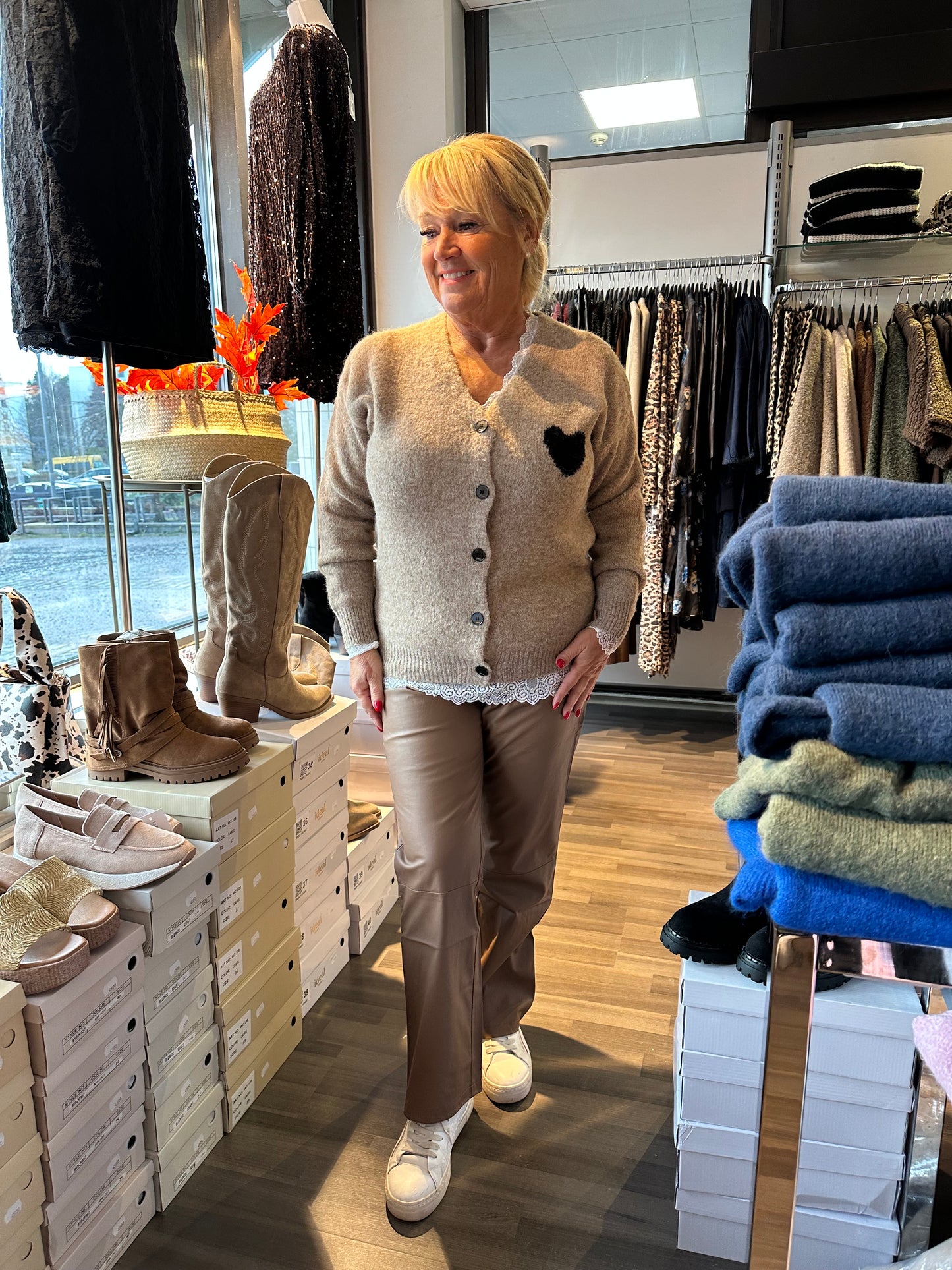 Neuletakki Heart beessi