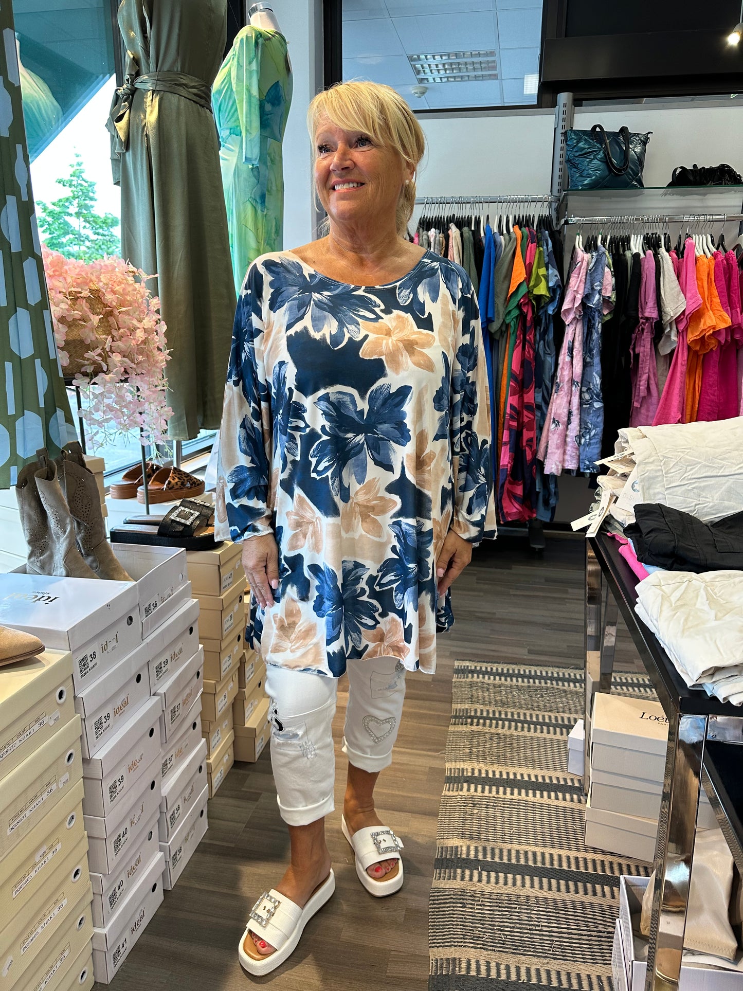 Liukaspintainen tunika sininen