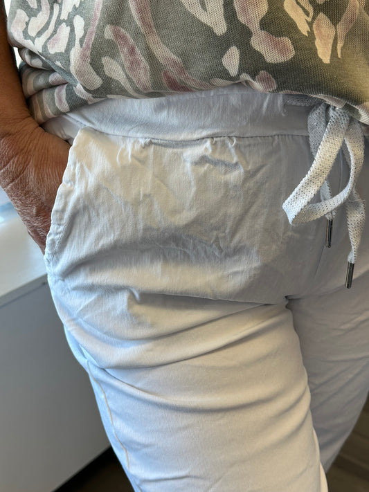 Valkoinen stretch housu