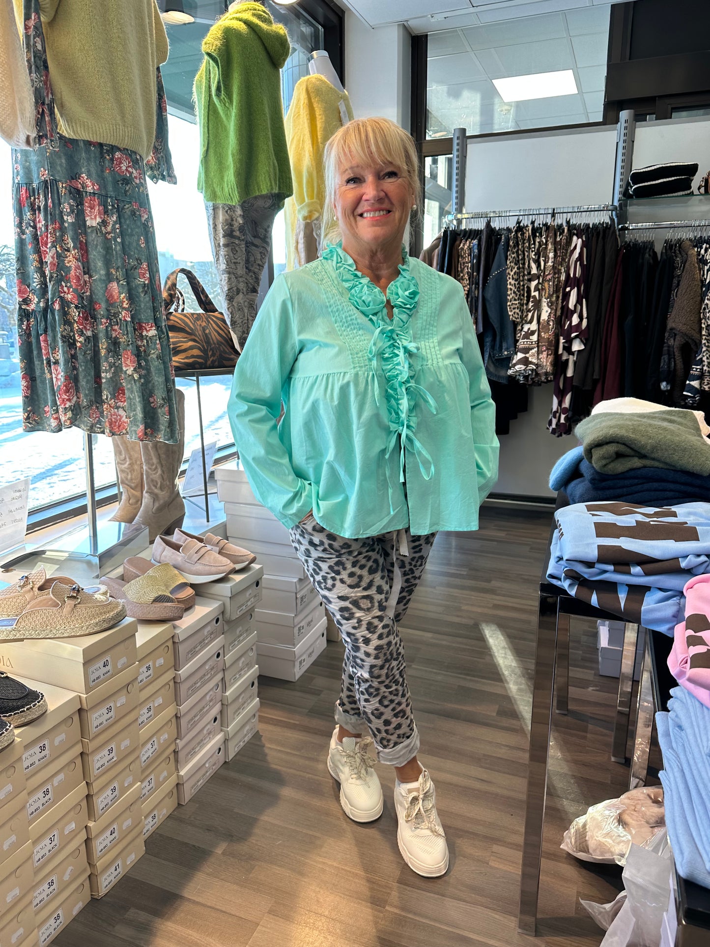 Suloinen puuvillapusero minttu