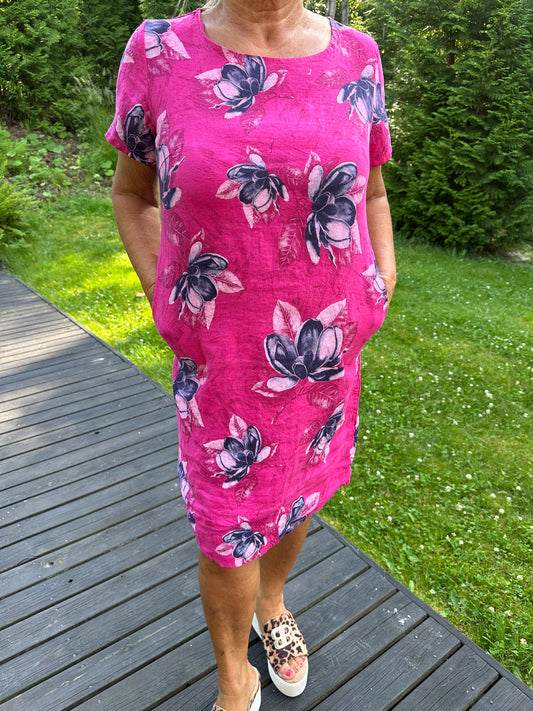 Tyköistuva pellavamekko fuksia