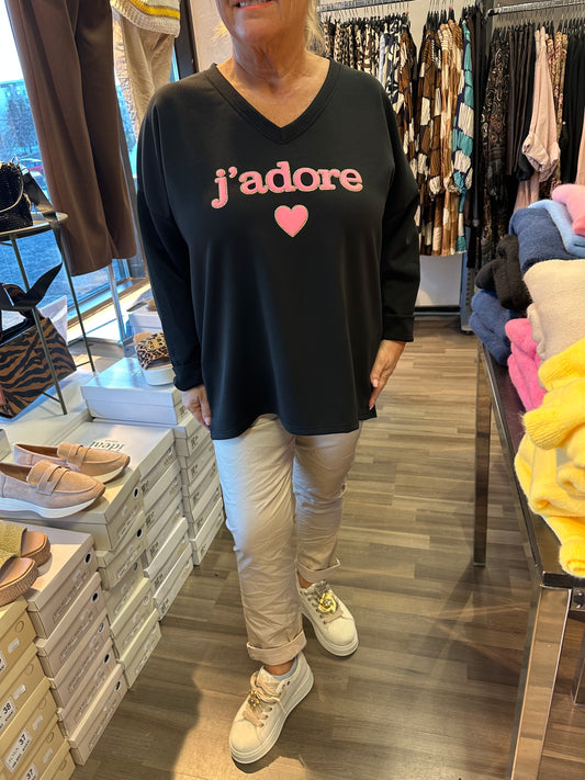 Plussize college v-pääntiellä Jadore musta