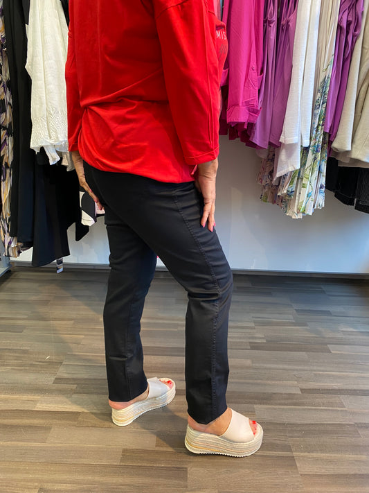 Jeggingsit skinny-lahkeella