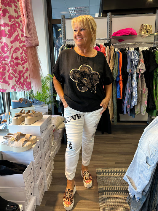 Valkoinen farkku blingeillä