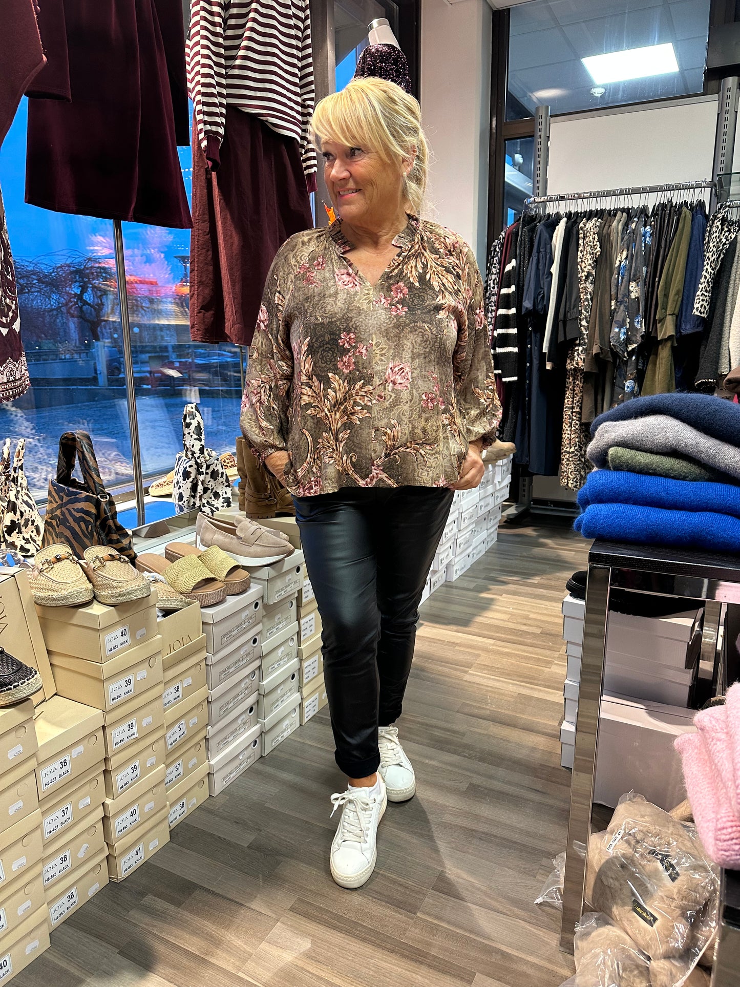 Viskoosipusero Octavia fango