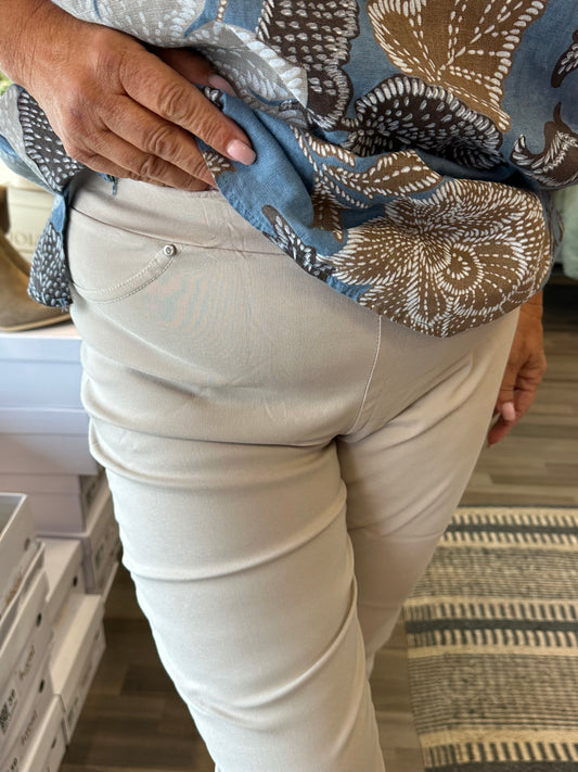 Capri-legginssit beessi