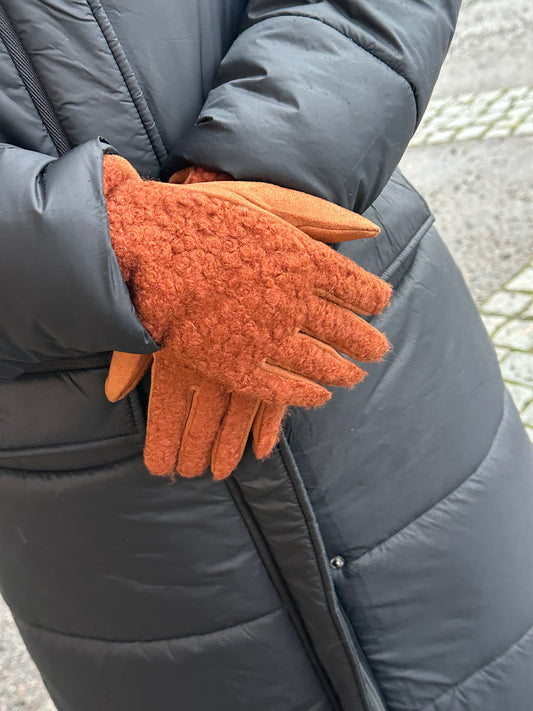 Bouclee sormikkaat ruoste