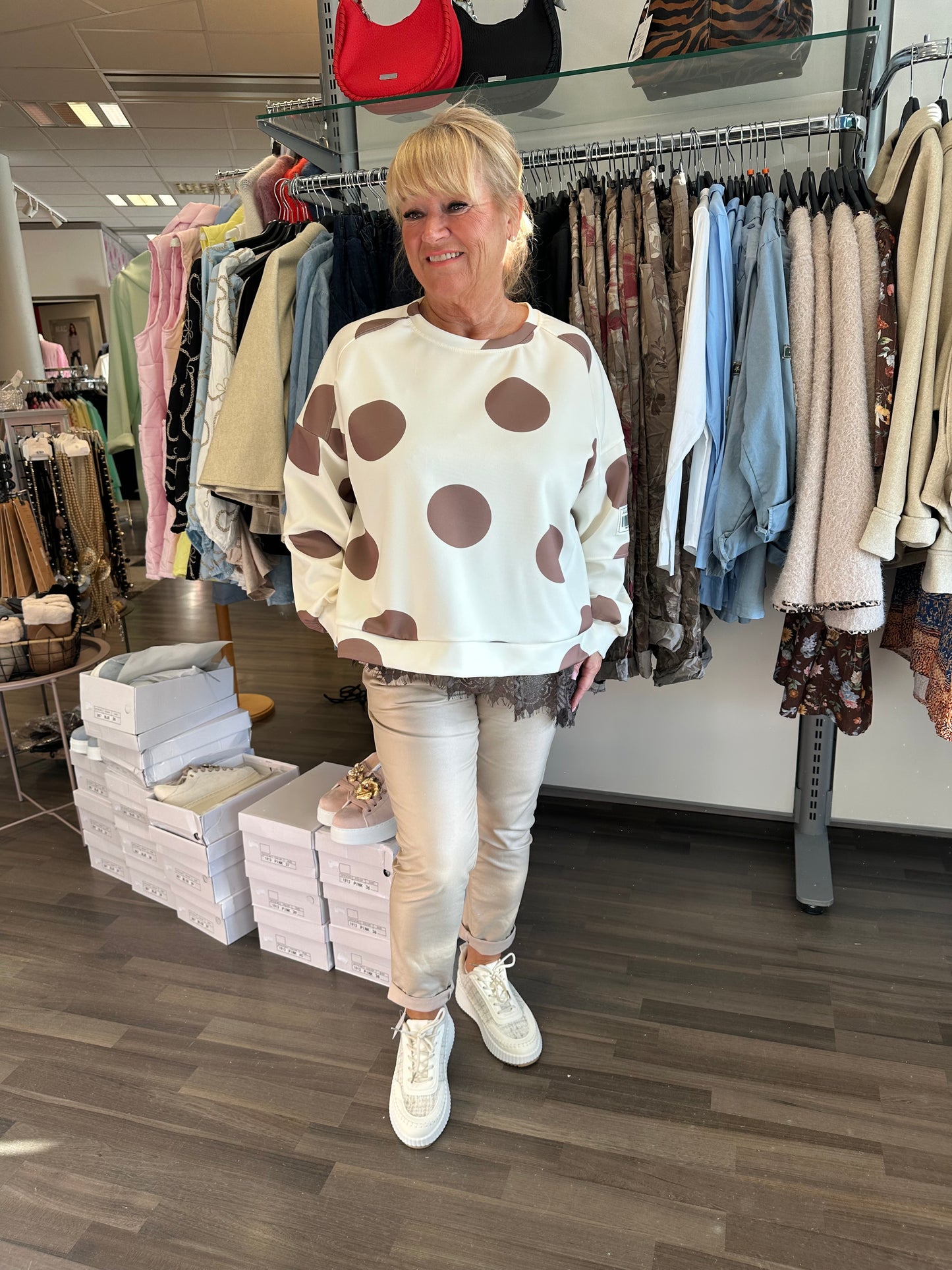 Collegepusero pallokuosinen kerma