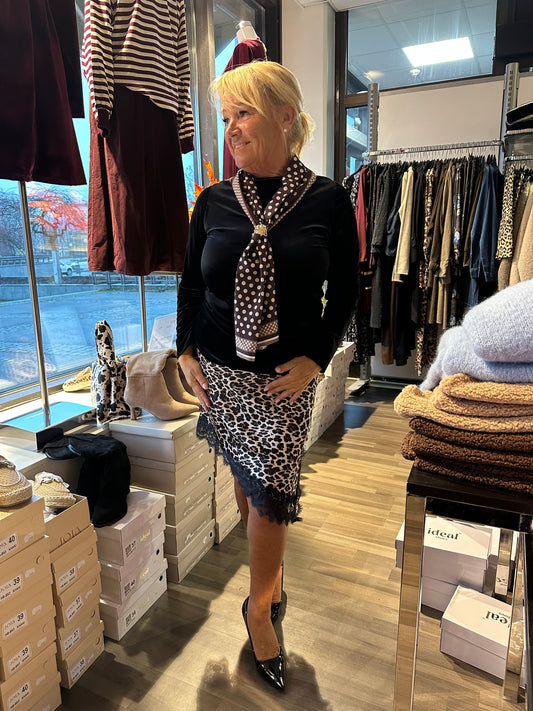 Siro samettiveluuripusero musta