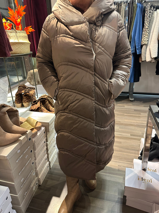 Pitkä toppatakki Alaska taupe