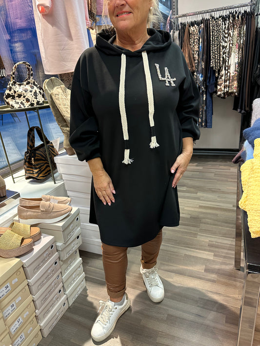 Collegetunika/mekko LA musta