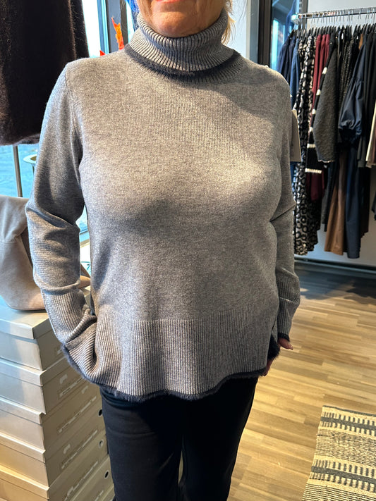 Poolokauluksinen neule harmaa