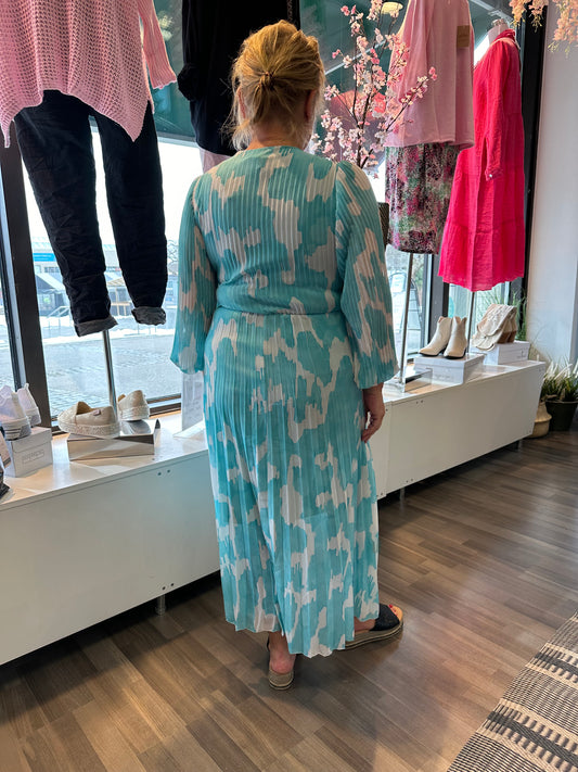 Pitkähihainen sifonkimekko turkoosi