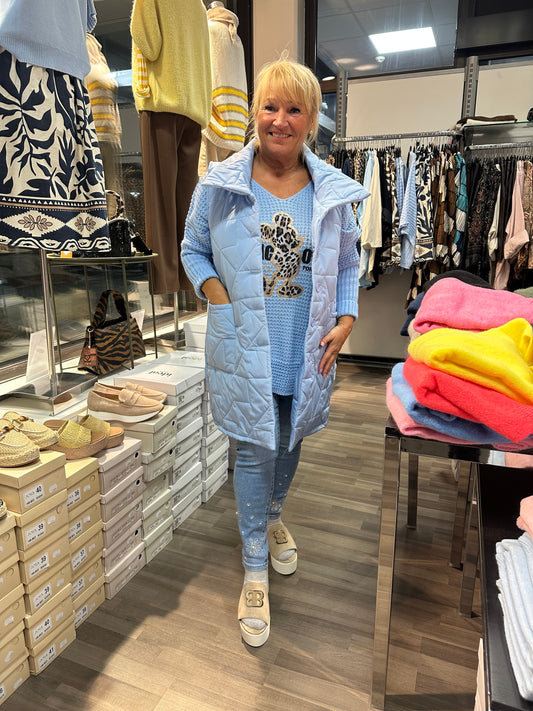 Kapealahkeinen farkku timanttilahkeilla