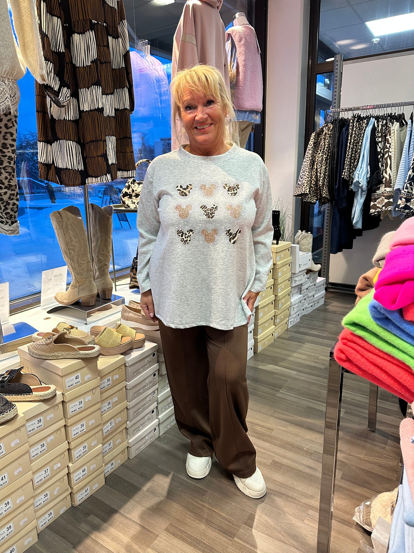 College pusero pikku Mikki harmaa