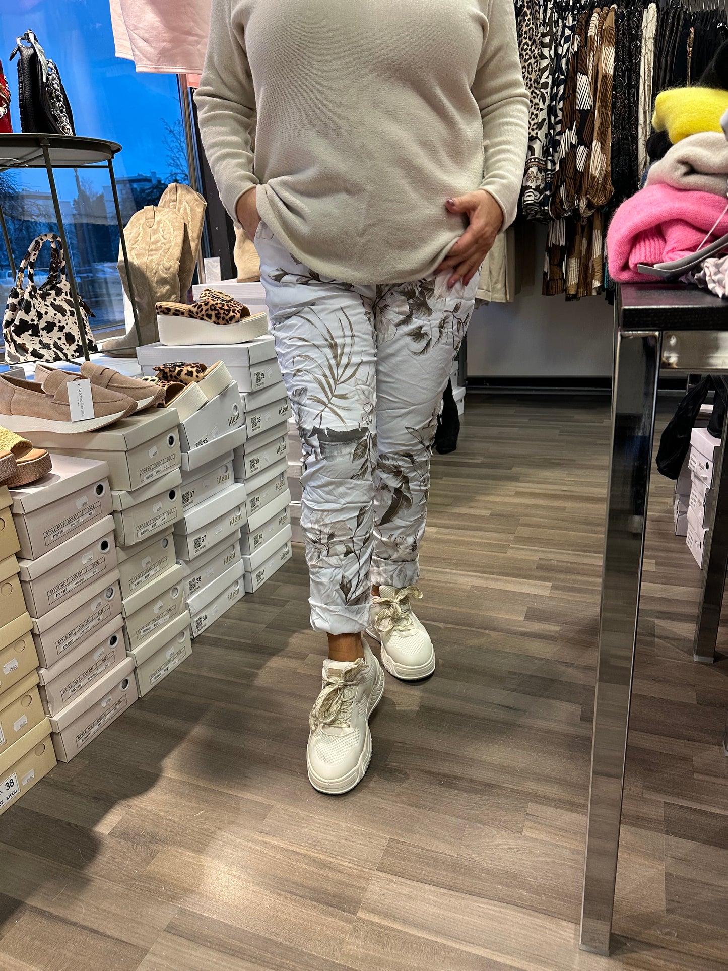 Spring Flower stretch housu valkoinen