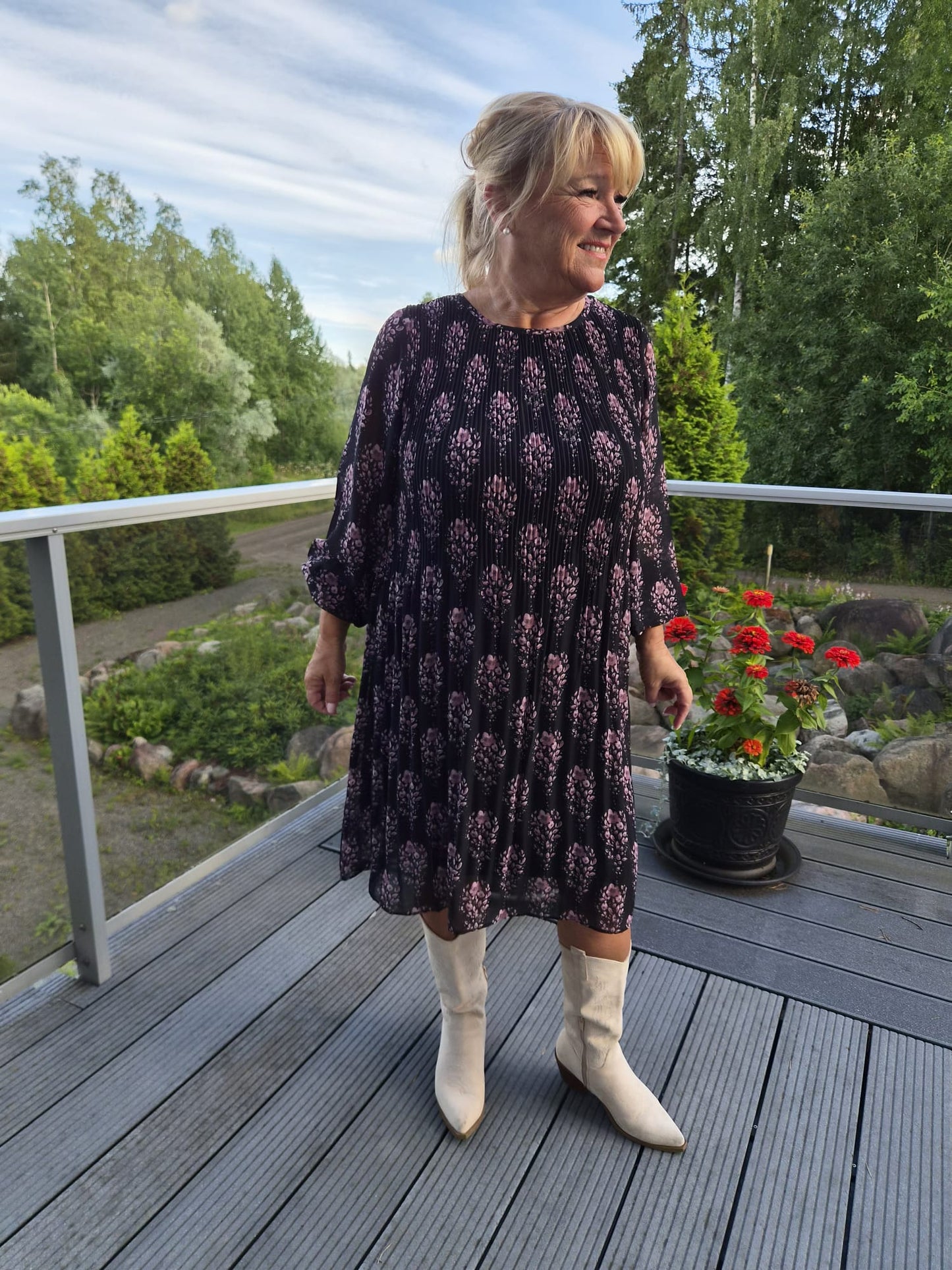 Pliseerattu mekko Kandriina