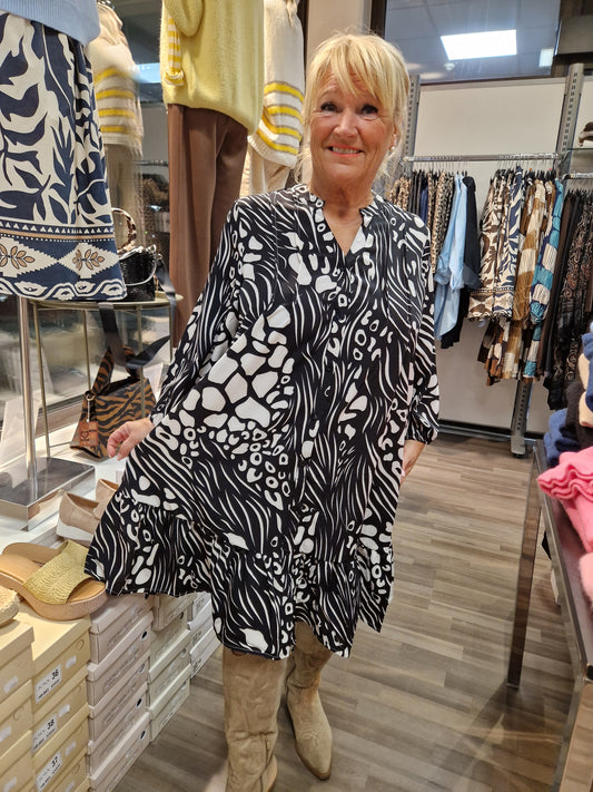 PLUSSIZE Tunika/mekko musta