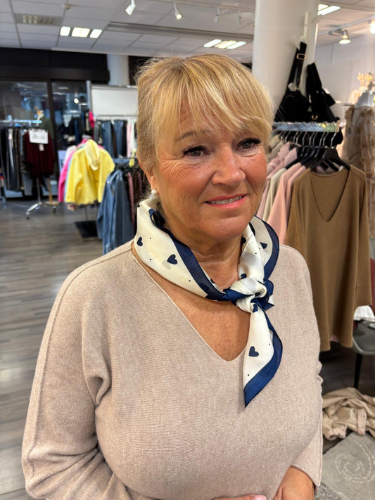 Pikkuhuivi sydän navy