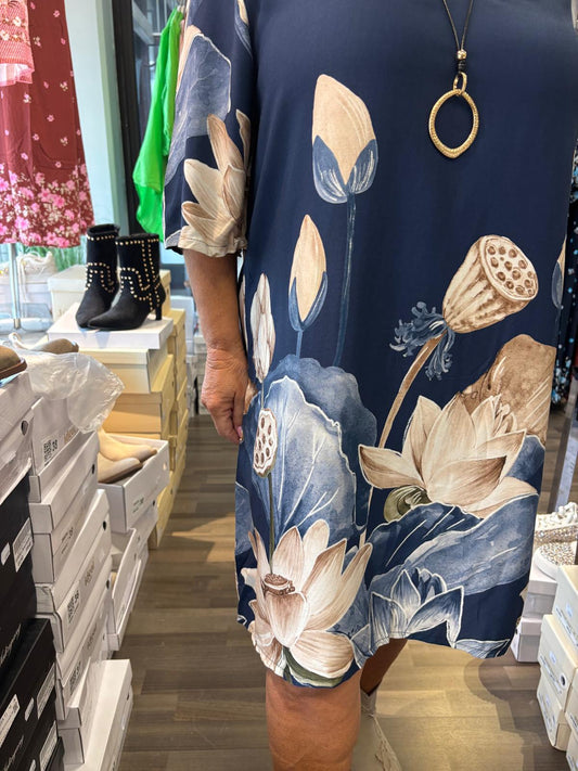 Kevyt mekko sininen