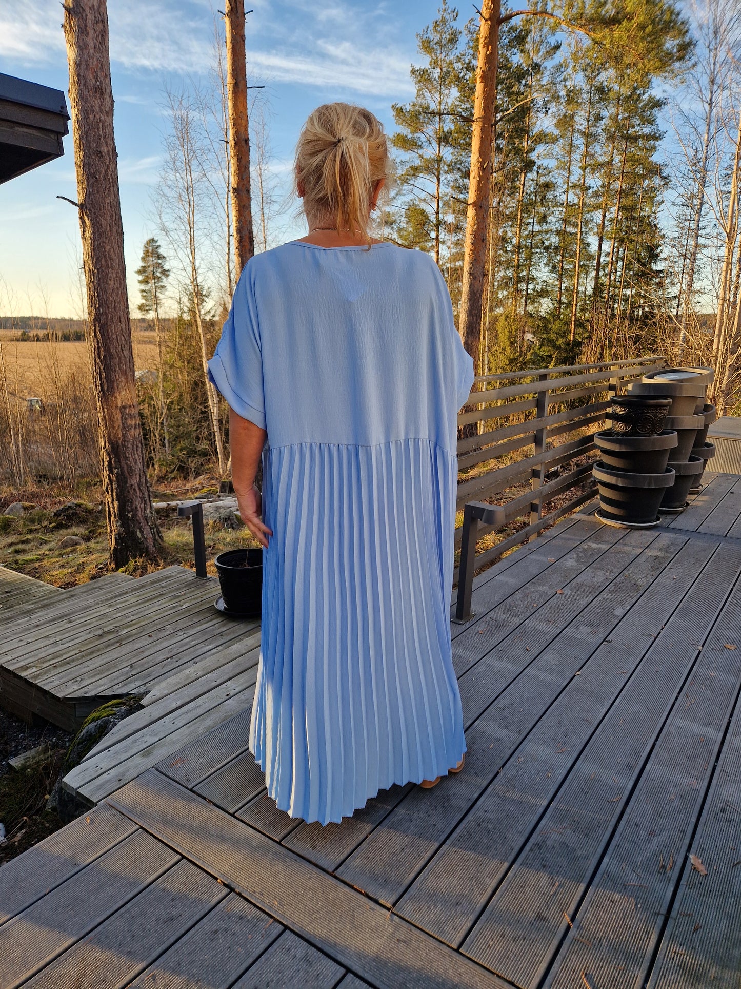 PLUSPLUSSIZE pliseerattu mekko vaaleansininen