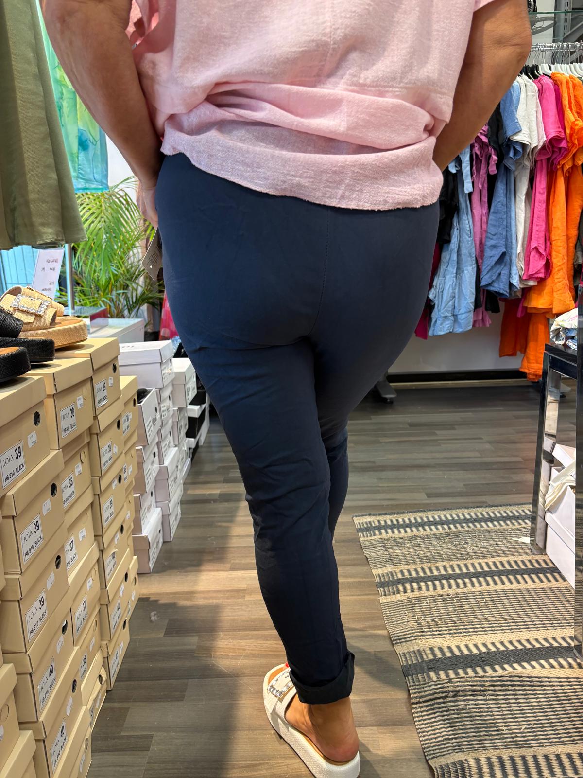 Tummansininen stretch housu