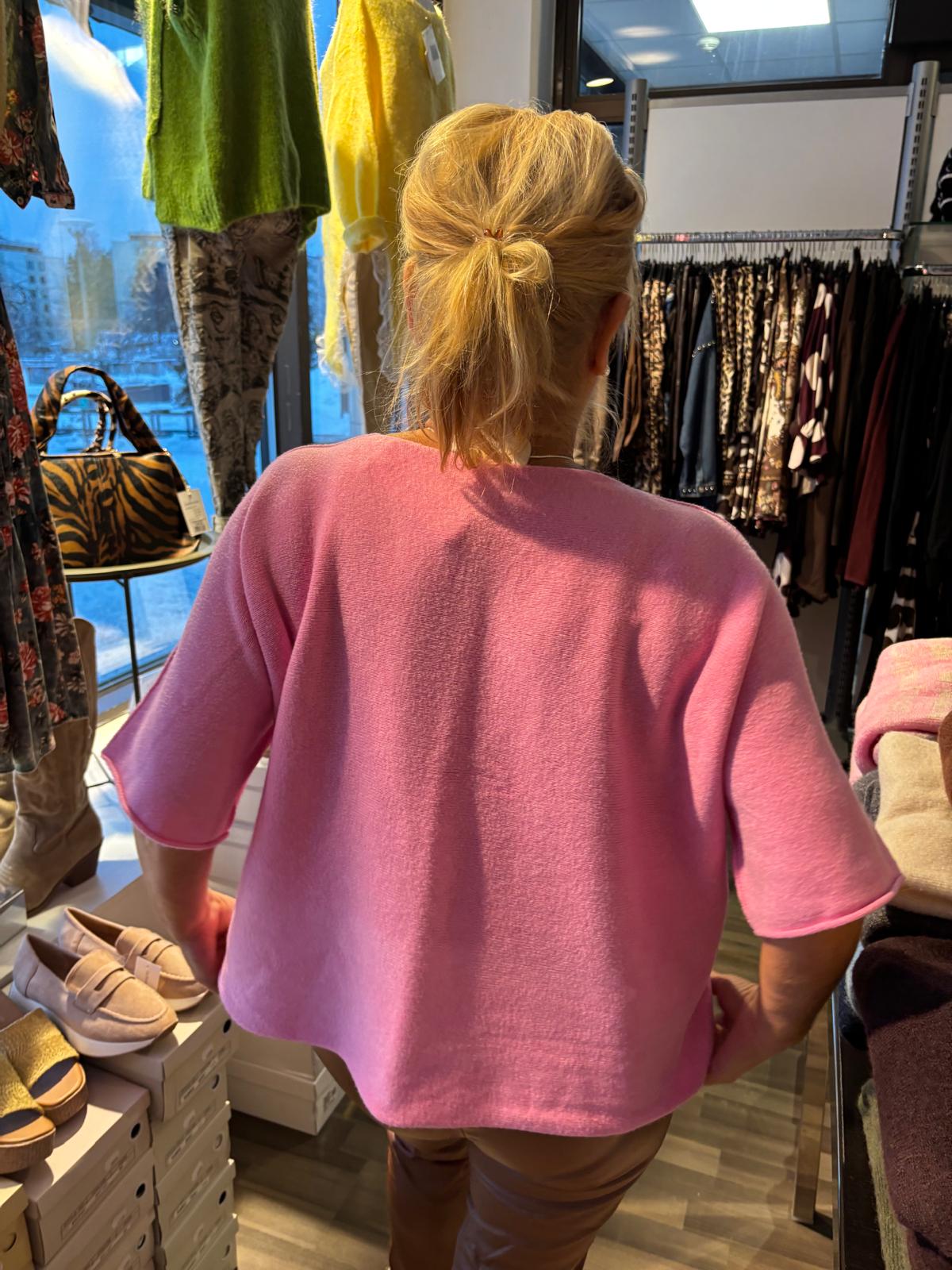 Laatikkoneule pinkki