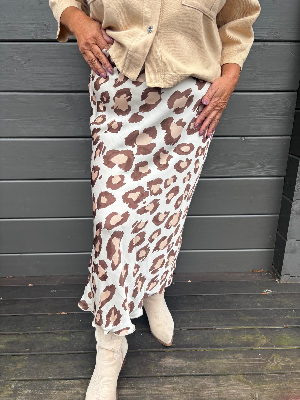 Satiinihame vaalea pantteri