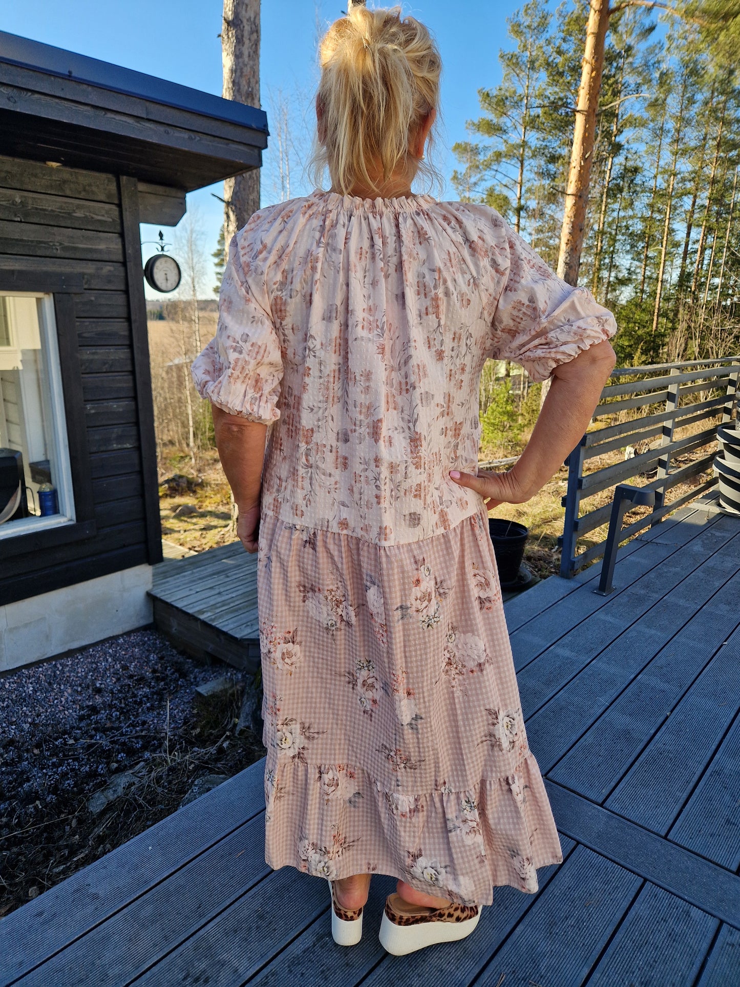Söpö puuvillamekko beige
