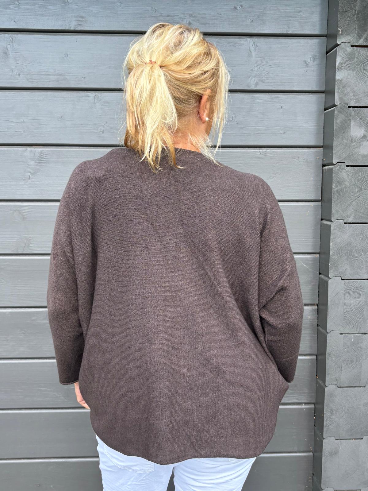 Reilumpi neule tumma ruskea