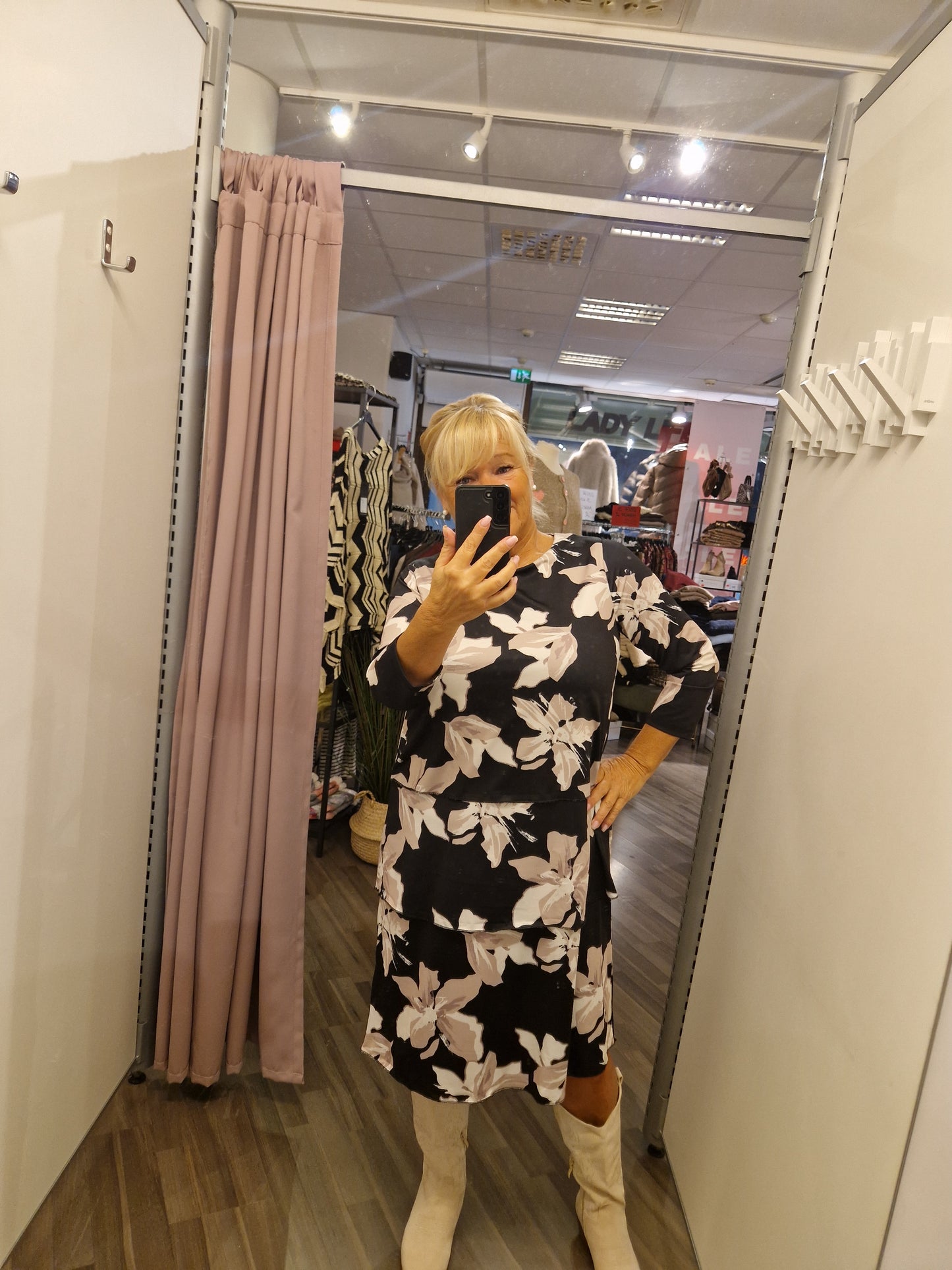 Jude kerroshelmamekko