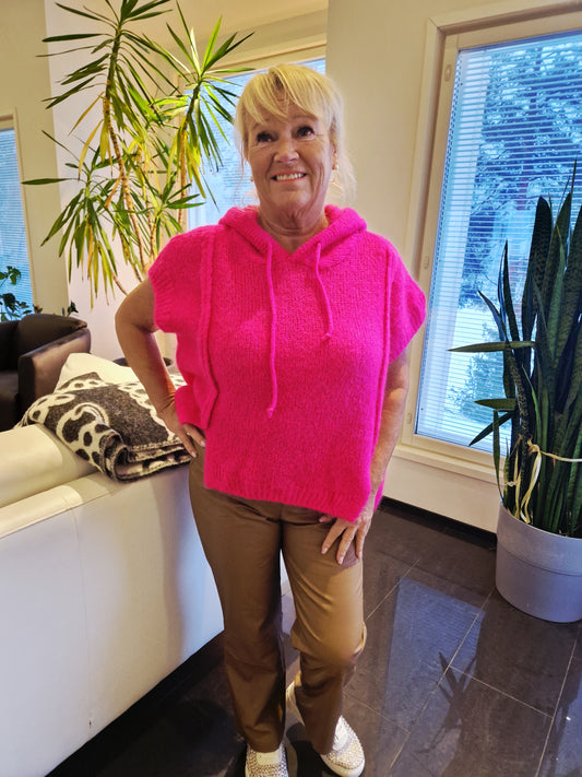 Mohair liivi hupulla fuksia