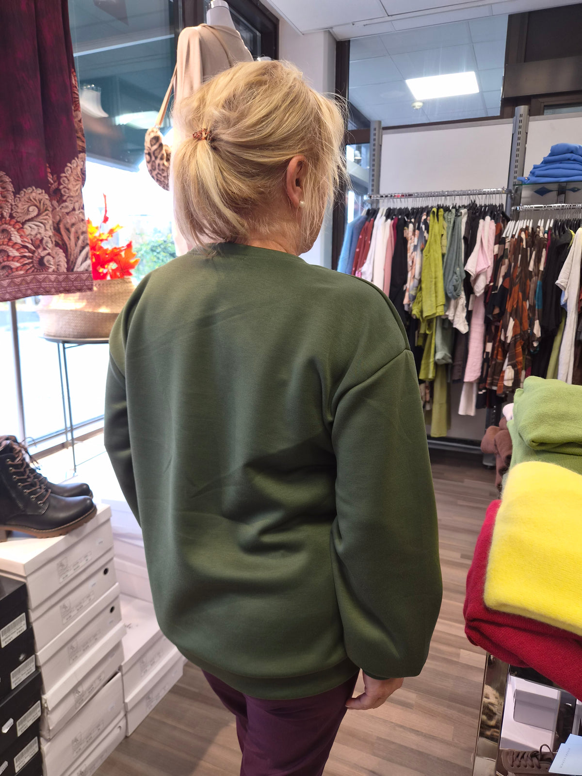Collegepusero Copenhagen military/leo