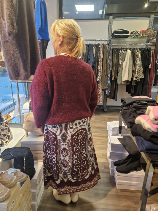 Pörröneule Anouk viini