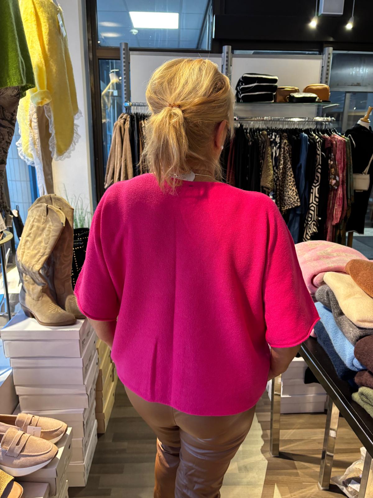 Laatikkoneule fuksia