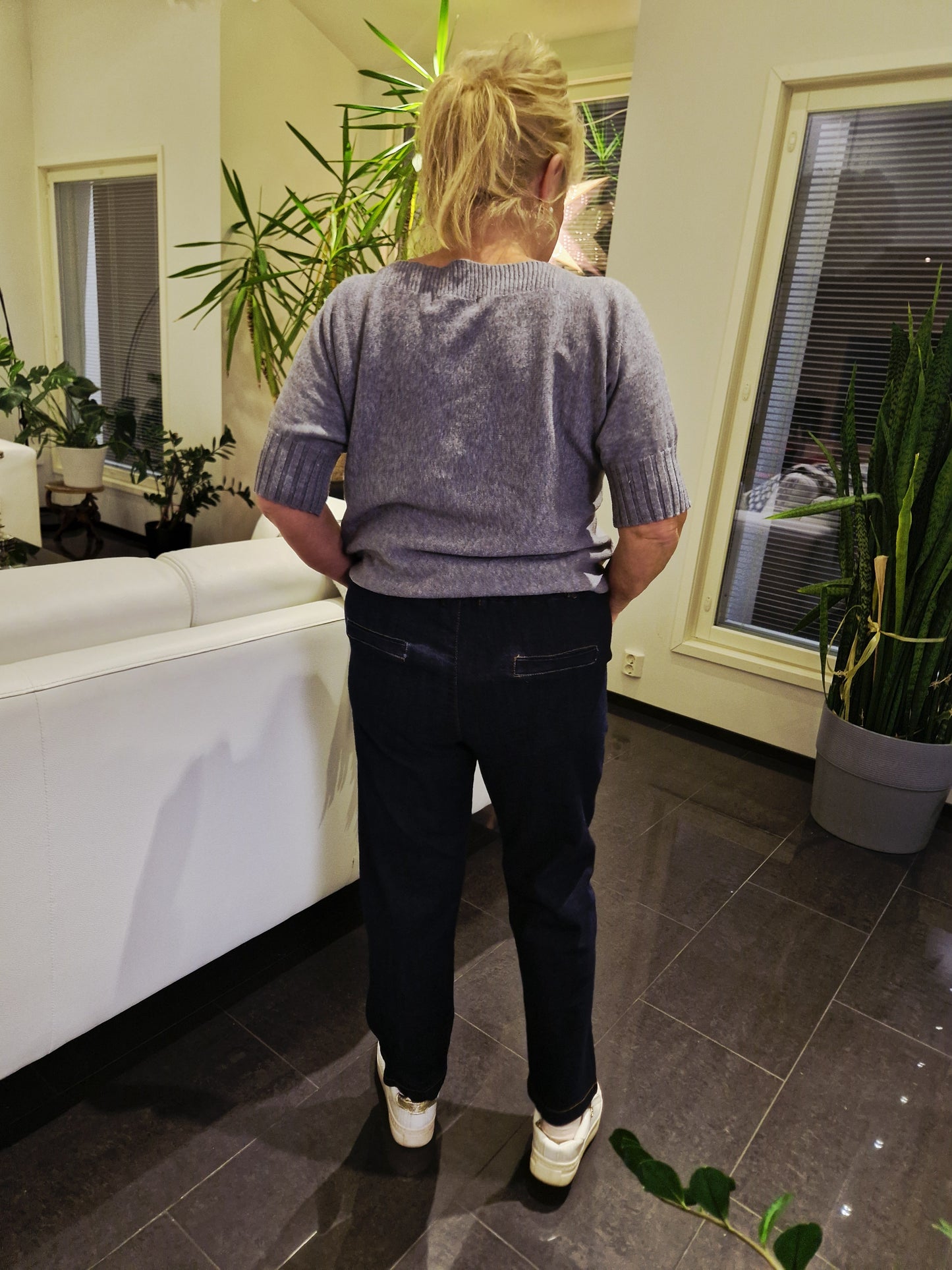 Joustavat farkut tumma sininen