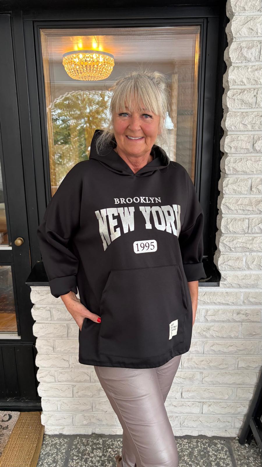 NewYork huppari plussize musta