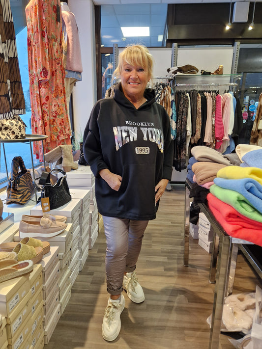 NewYork huppari plussize musta