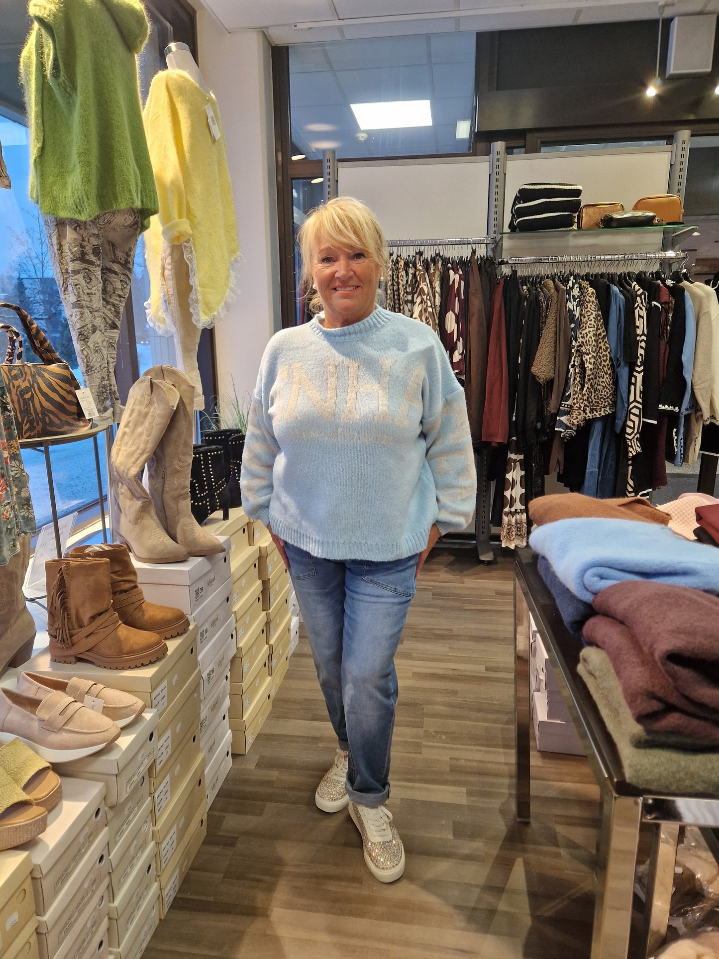 Oversize neule vaalea sininen